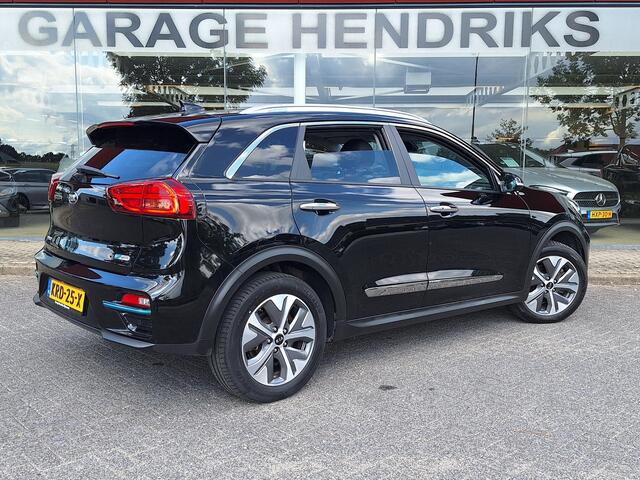 KIA e-Niro ExecutiveLine Sky 64 kWh | SOH: 95.8% | 3 Fase | Warmtepomp | Schuifdak | Leder | Memory Seat |