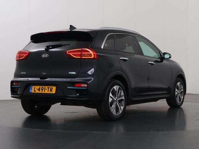 KIA e-Niro ExecutiveLine 64 kWh | Schuifdak | Stoel/Stuurverwarming | Adaptieve Cruise Control | Leder | JBL Audio | Achteruitrijcamera | Memory seats |
