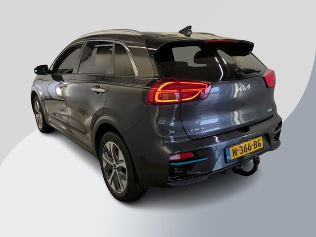 KIA e-Niro DynamicPlusLine 64 kWh | SOH 100% | Trekhaak | Warmtepomp | Schuif-Kantel Dak |