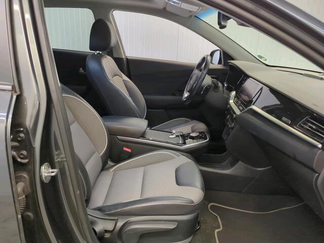 KIA e-Niro DynamicPlusLine 64 kWh | SOH 100% | Trekhaak | Warmtepomp | Schuif-Kantel Dak |