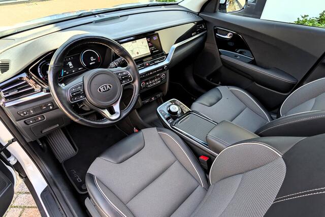 KIA e-Niro DynamicPlusLine 64kWh 3-Fase SOH 96% LED Schuifdak