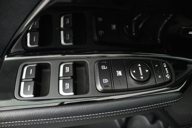 KIA e-Niro ExecutiveLine 64 kWh (CAMERA, STOELVERWARMING/VERKOELING, STUURVERWARMING)