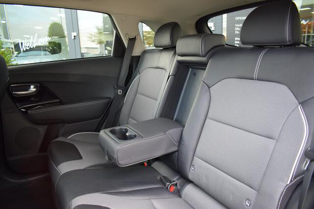 KIA e-Niro DynamicPlusLine 64 kWh | Stoel-/ Stuurverwarming | Schuif-/ Kanteldak | Adaptieve Cruise Control | Tot 10Jr. Kia-Garantie |