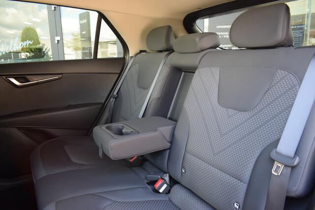 KIA e-Niro EV Light 64.8 kWh | Stoel-/ Stuurverwarming | Adaptieve Cruise Control | Navigatie | Tot 10Jr. Kia-Garantie |