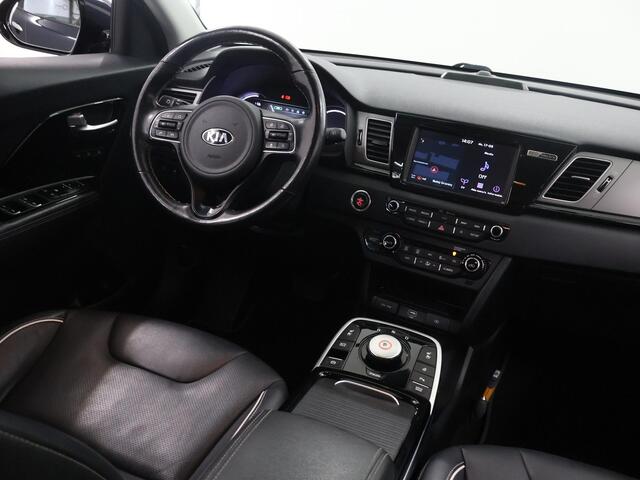 KIA e-Niro ExecutiveLine 64 kWh | Lederen bekleding | JBL Audio | Stoel/Stuurverwarming | Adaptieve Cruise Control |