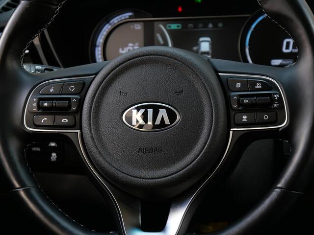 KIA e-Niro 64kWh EXECUTIVELINE/ SCHUIFDAK/ TREKHAAK/ LEER/ SOH 96%