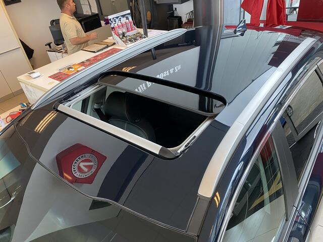KIA e-Niro DynamicPlusLine 64 kWh!!!,SOH 100%,1e Eigenaar,Dealeronderhouden,Panoramadak,Navigatie,Achteruitrijcamera,Spraakbediening,V&A Sensoren,Keyless,Lane Assist,Leder/Stof&Stoelverwarming,DAB Radio,17 Inch Lmv