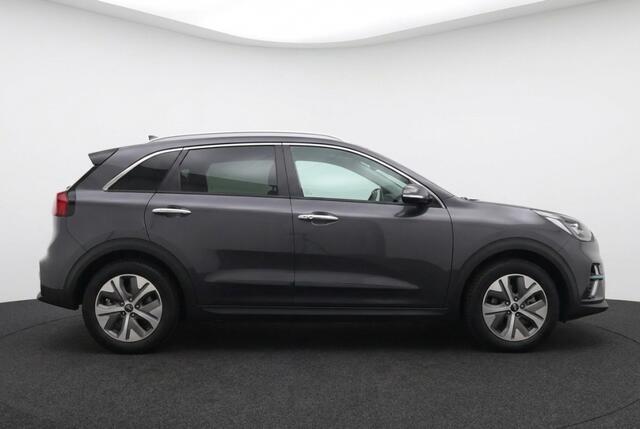 KIA e-Niro ExecutiveLine 64 kWh 204PK 100% SOH Leder | JBL Sound | Warmtepomp | Stoelkoeling – foto 2