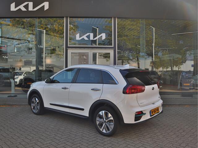 KIA e-Niro ExecutiveLine 64 kWh | Leder | Stoelventilatie | JBL | Schuifdak | All-Seasons | tot 10 jaar Garantie! | – foto 3