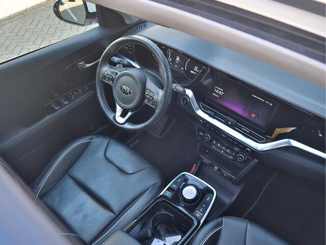 KIA e-Niro ExecutiveLine 64 kWh | Leder | Stoelventilatie | JBL | Schuifdak | All-Seasons | tot 10 jaar Garantie! | – foto 10