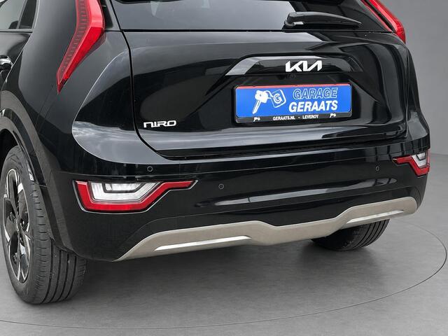 KIA e-Niro EV ExecutiveLine 64.8 kWh | 10 jaar garantie, Trekhaak, Elektr. stoelen, Stoelventilatie, Dealer onderhouden, 1e eigenaar, Warmtepomp, Adaptieve cruise.