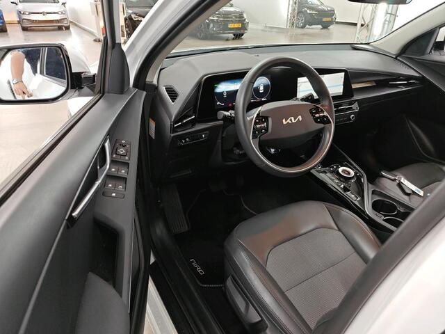 KIA e-Niro EV DynamicLine 64.8 kWh NL-AUTO | NAVI | CAMERA | 1/2 LEDER