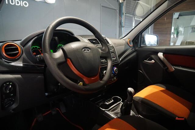 Lada KALINA Cross 2194 + STOELVERWARMING / AIRCO