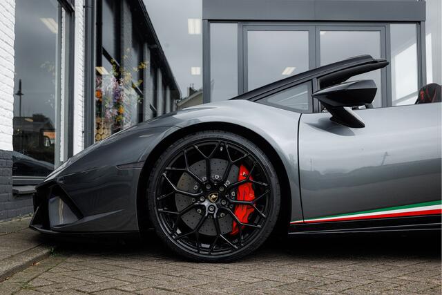 Lamborghini Huracán Performante Spyder 5.2 V10 Comfort Seats - BTW - 1e Eigenaar