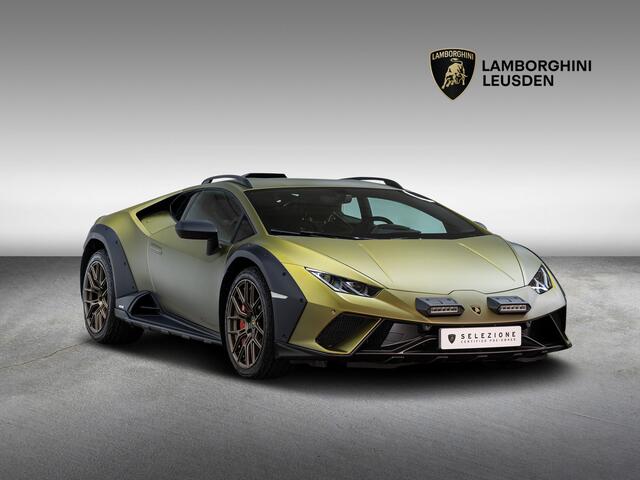 Lamborghini Huracán Sterrato MY24 | Ad Personam | Rally Lights | Dark Chrome & Carbon Twirl