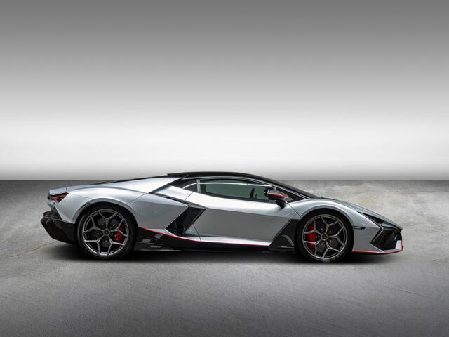 Lamborghini Revuelto Revuelto MY2026