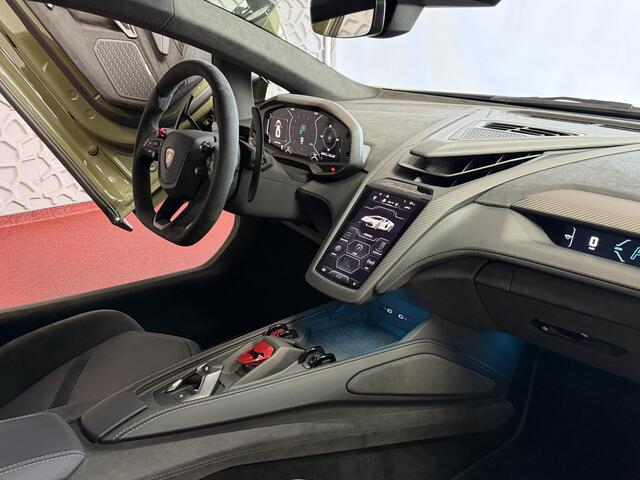 Lamborghini Revuelto 6.5 V12 1015 PK AD PERSONAM 05/2026