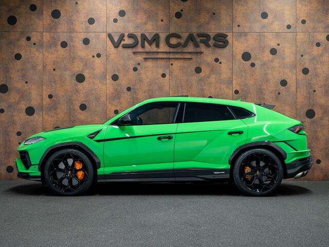 Lamborghini Urus 4.0 V8 Performante | Akrapovic | Full Carbon | Pano | B&O | XPEL |