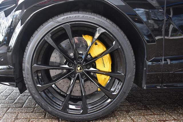 Lamborghini Urus 4.0 V8 Keramisch Pano B&O Leder BTW Lamborghini Urus 4.0 V8 Keramisch Pano B&O Leder