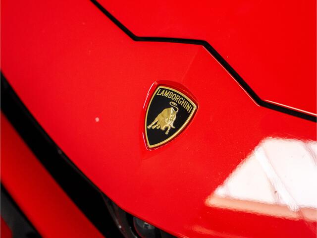 Lamborghini Urus 4.0 V8 | Head-up Display | Pano | B&O | ACC I Massage I