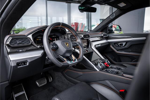 Lamborghini Urus 4.0 V8 - Akrapovic l B&O Advanced l Panorama l Dealer Onderhouden