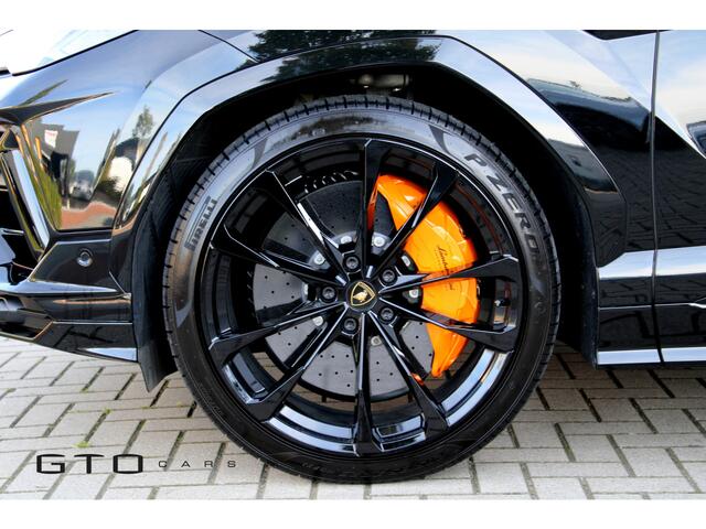 Lamborghini Urus 4.0 V8 S MY25 /Carbon int /B&O/Surround/ Maintenance 5 years/