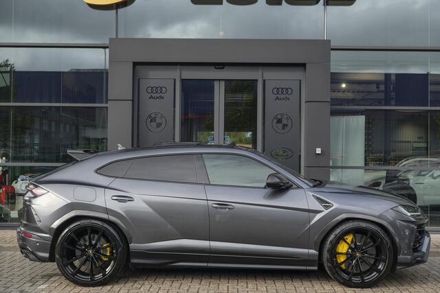 Lamborghini Urus 4.0 V8 650pk Panoramadak NLauto 4-seat config Carbon Bang&Olufsen 4-wielsturing Massage Stoelkoeling 23" LMV