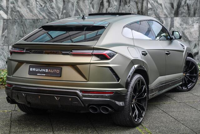 Lamborghini Urus 4.0 V8 Full Carbon|BTW|23inch|Massage|B&O 3D|