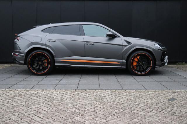 Lamborghini Urus 4.0 V8 Graphite Capsule | KERAMISCH | PANO | ENTERTAINMENT | B&O | SOFTCLOSE | FULL OPTIONS