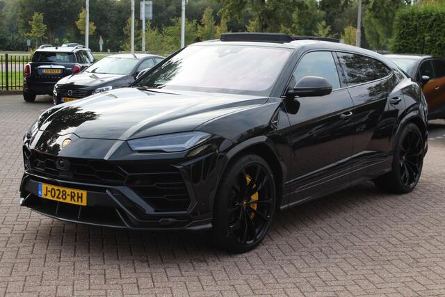 Lamborghini Urus 4.0 V8 / NL Auto! / Full Carbon / Keramisch / B&O / Pano / 360Camera / Head-up / 23'' / Stoelventilatie / Massage