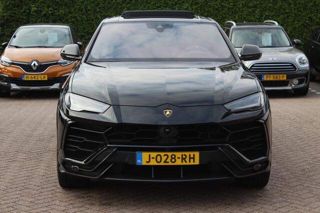 Lamborghini Urus 4.0 V8 / NL Auto! / Full Carbon / Keramisch / B&O / Pano / 360Camera / Head-up / 23'' / Stoelventilatie / Massage