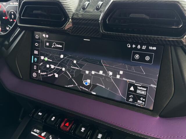 Lamborghini Urus 4.0 V8 HYBRID SE 800 PK ALLE. OPTIES/CARBON PACK /AD PERSONAM/VIOLA MITHRAS/ PANO / MASSAGE phev