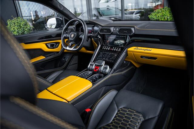 Lamborghini Urus 4.0 V8 - BTW | Akrapovic | Keramisch | Panorama | Xpel | B&O+ | Massage