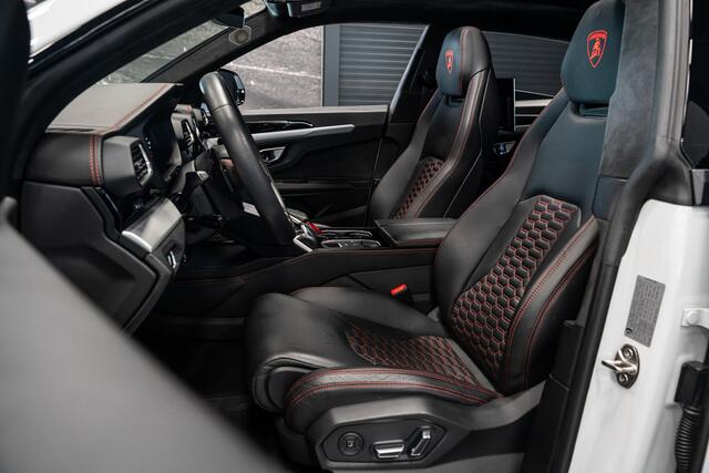 Lamborghini Urus 4.0 V8 *Novitec / B&O Advanced / Panorama / Stoelventilatie + massage / HUD*