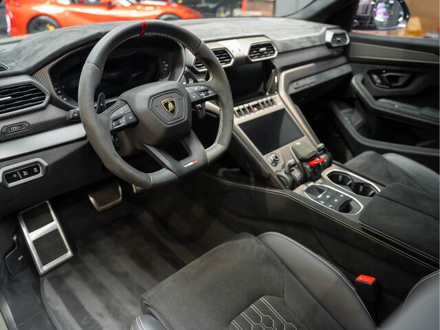 Lamborghini Urus V8 Performante Keramisch Masage 4.0 V8 Performante B&O Alcantara