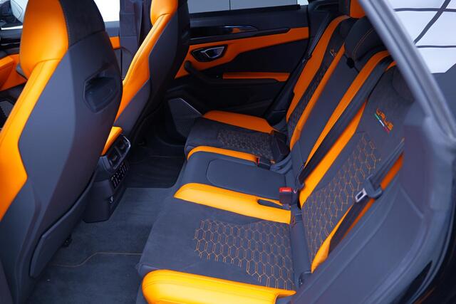 Lamborghini Urus 4.0 V8 Graphite Capsule |BTW|Massage|PPF|Fabrieksgarantie|
