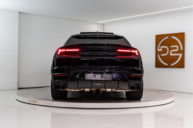 Lamborghini Urus 4.0 V8 Hybrid SE 800PK | Ad Personam | Nero Helene | Nero Ade/Arancio Leoni | Bang&Olufsen 3D | Ceramic | Service Package 5YR | 3YR Warrenty | VOL