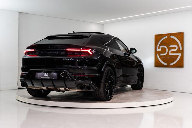 Lamborghini Urus 4.0 V8 Hybrid SE 800PK | Ad Personam | Nero Helene | Nero Ade/Arancio Leoni | Bang&Olufsen 3D | Ceramic | Service Package 5YR | 3YR Warrenty | VOL