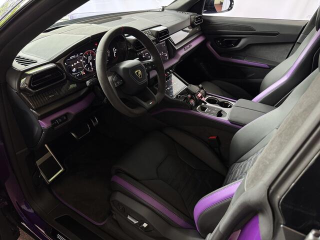 Lamborghini Urus 4.0 V8 SE 800 PK ALLE OPTIES/CARBON /AD PERSONAM/ VIOLA MITHRAS/ PANO / MASSAGE phev . Viola Mithras