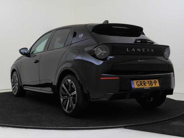 Lancia YPSILON 1.2 Turbo Hybrid LX | Camera voor en Achter | Apple Carplay | Navigatie | 17" LMV