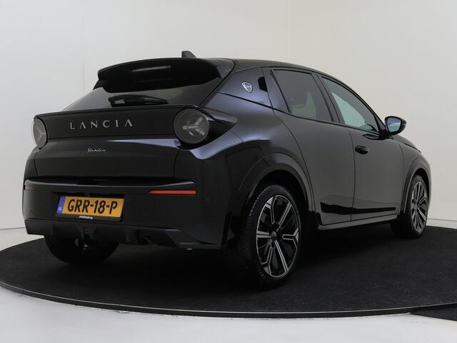 Lancia YPSILON 1.2 Turbo Hybrid LX | Camera voor en Achter | Apple Carplay | Navigatie | 17" LMV