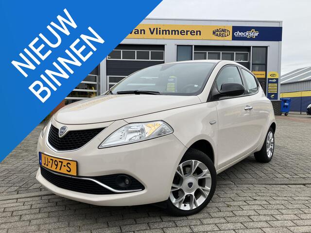 Lancia YPSILON 0.9 TwinAir Opening Edition | Automaat |