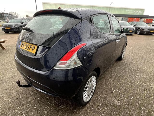 Lancia YPSILON 0.9 TwinAir Gold