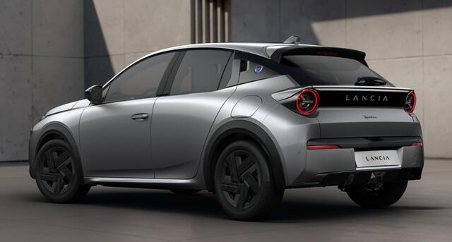 Lancia YPSILON 51 kWh DIRECT RIJDEN - RIJKLAAR - VOORRAAD - 8 JAAR GARANTIE