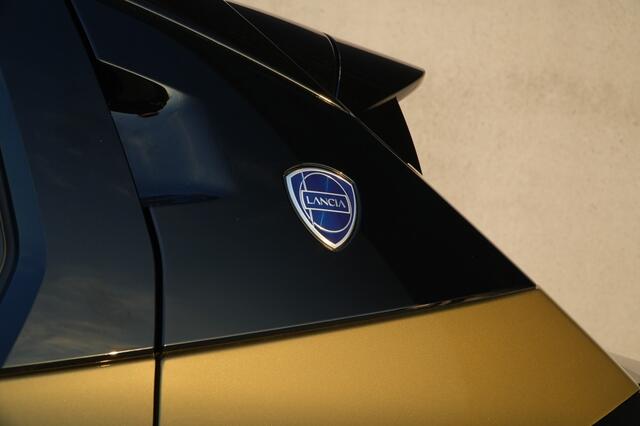 Lancia YPSILON LX 51 kWh | Navi | Exclusive | "Oro"