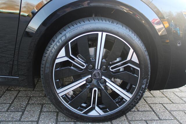 Lancia YPSILON 1.2 110PK Turbo Hybrid LX | CAMERA VOOR/ ACHTER | ELEKTRISCH VERSTELBARE BESTUURDERSSTOEL | VELOURS BEKLEDING | STOEL VERWARMING | MASSAGEFUNCTIE BESTUURDERSSTOEL | DRAADLOOS APPLE CARPLAY / ANDROID AUTO | DRAADLOZE TELEFOONLADER | DODEHOEK DETECTIE | CL