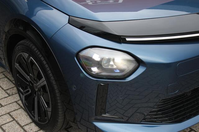 Lancia YPSILON EDIZIONE CASSINA LIMITATA 156PK 51 kWh | WARMTEPOMP! | 3-FASE! | DRAADLOOS APPLE CARPLAY/ANDROID AUTO | DRAADLOOS TELEFOONLADER | CAMERA VOOR + ACHTER | KEYLESS ENTRY/START | DODEHOEK DETECTIE | ELEKTRISCH BEDIENBARE BESTUUDERSSTOEL MET MASSAGE FUNCTIE | 