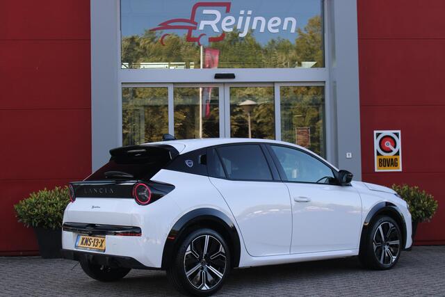 Lancia YPSILON 1.2 Hybrid 110PK AUTOMAAT LX | CAMERA VOOR + ACHTER | PARKEERSENSOREN VOOR + ACHTER | DRIVE PACK: ADAPTIVE CRUISE CONTROL/DODEHOEK DETECTIE/ELEKTRISCH INKLAPBARE BUITENSPIEGELS/SPROTIEF STUURWIEL | SFEER VERLICHTING | CLIMATE CONTROL | DRAADLOZE APPLE CAR