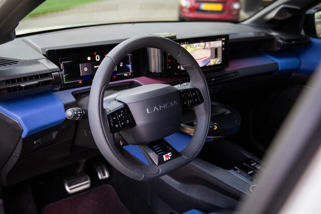Lancia YPSILON HF 54 kWh 280PK , Bianco Quarzo Two-Tone, SALA, Org. NL