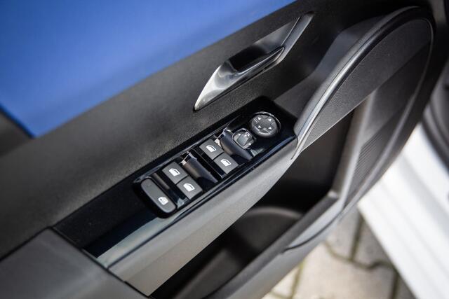 Lancia YPSILON HF 54 kWh 280PK , Bianco Quarzo Two-Tone, SALA, Org. NL
